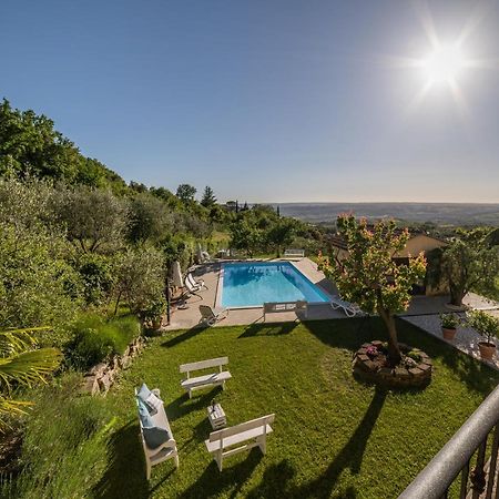 Villa Casa Clara à Montecchio  Extérieur photo