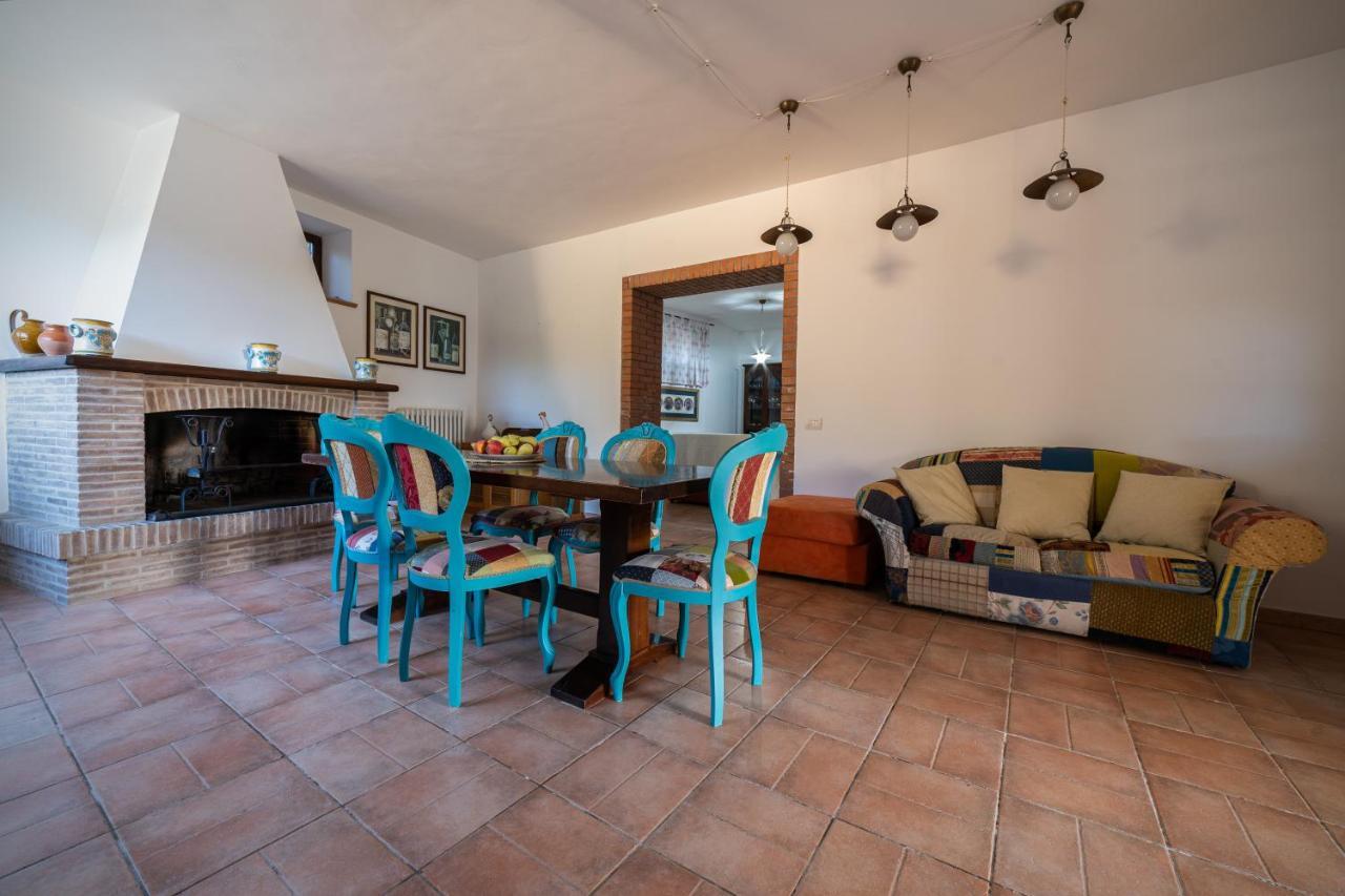 Villa Casa Clara à Montecchio  Extérieur photo