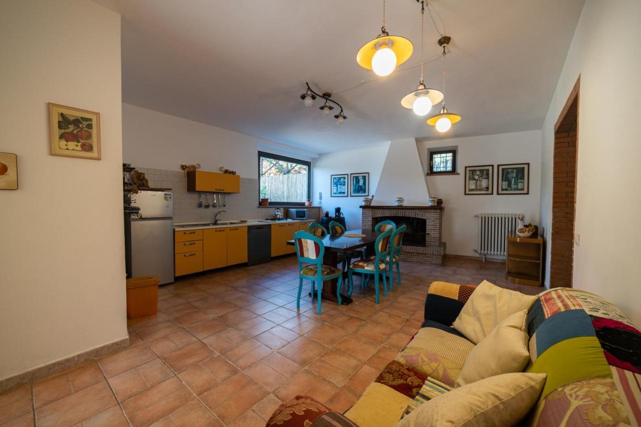 Villa Casa Clara à Montecchio  Extérieur photo