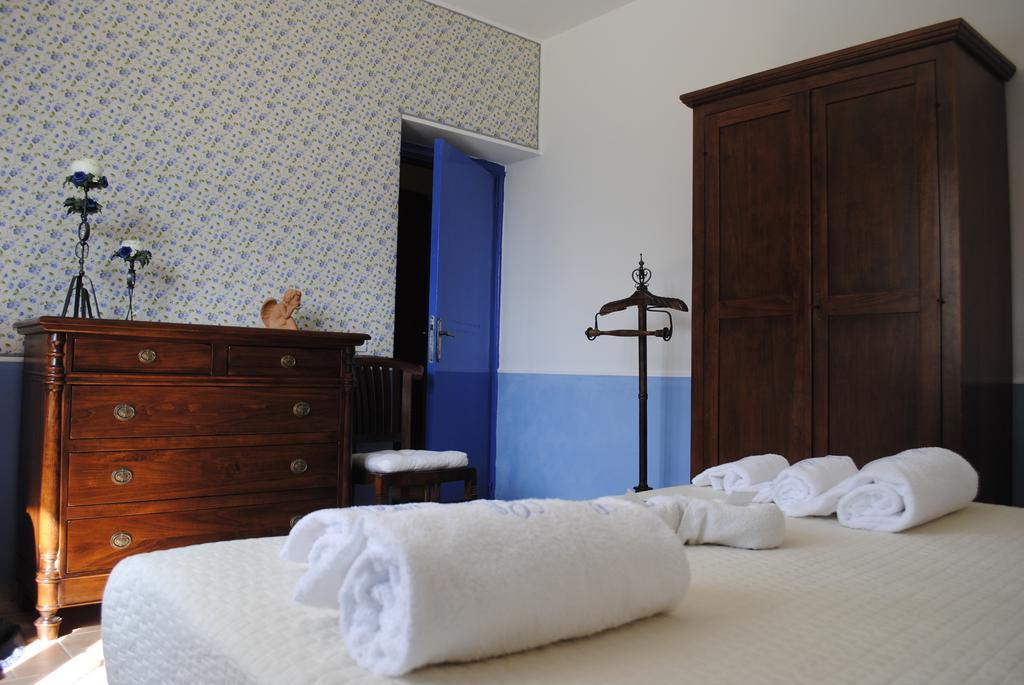 Villa Casa Clara à Montecchio  Chambre photo